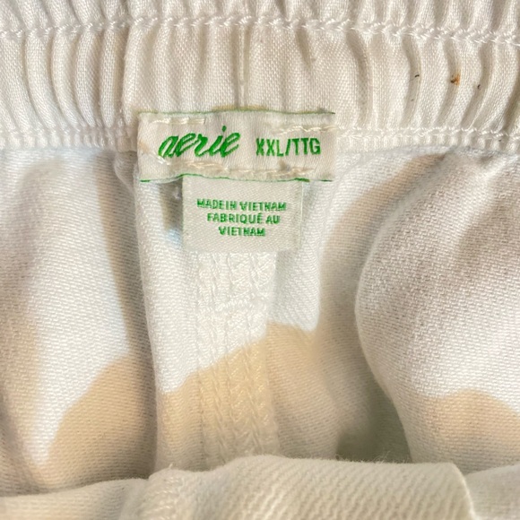 AERIE SHORTS - Picture 3 of 3